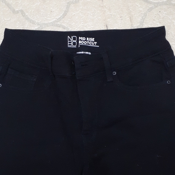 NWOT black, mid rise, bootcut/semi flared Jeans 🖤 - Picture 2 of 8